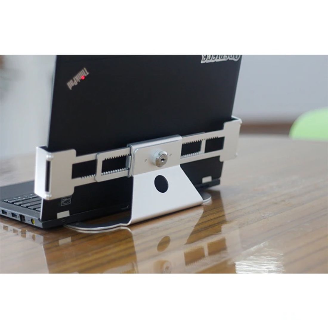 Soporte Antirrobo Notebook 13 A 19  Metálico Mesa Con Llave de seguridad